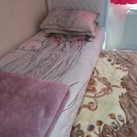 تخت فلزی ۳نفره