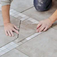 کاشی‌کاری وکاشی چسبی