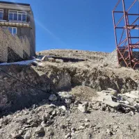 زمین با سند و جواز رسمی