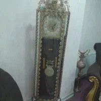 ساعت برنز ایستاده