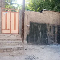 فروشی ملک. دو‌نبش