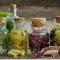 عرقیات گیاهی