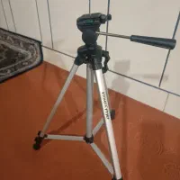 سه پایه دوربین