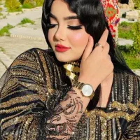 ارائه خدمات میکاپ و زلف