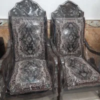 مبل قالی با کاور و میز و دوتا عسلی