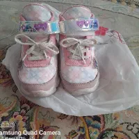 یک جفت کفش دخترانه سایز ۲۸