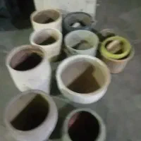 تعداد ۱۰ عدد گلدان سفالی و فلزی تمیز  یک جا