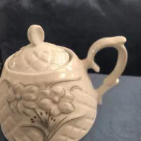 قوری|قوری، کتری، قهوه‌ساز دستی|قم, علی آباد سعدگان|دیوار