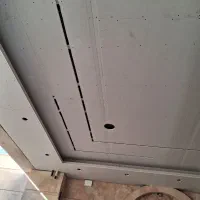شاگرد برای رنگ‌آمیزی ساختمان و کناف