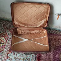 چمدان قدیمی