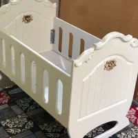 گهواره نوزاد چوبی