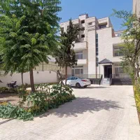 ۶۰۰ متر بنا۶۰۰ متر حیاط/ کلیه مشاغل/ هروی