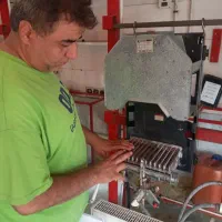 تعمیر و سرویس و خرید پکیج و آبگرمکن و شوفاژ