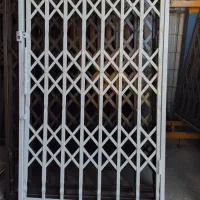 درب آکاردونی آکاردیونی آکاردئون حفاظ پنچره