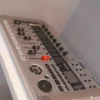 کرایه میکروفن با دستگاه میکسر