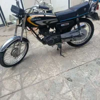 موتور مزایده ۱۲۵ کویر سری اول موتور مشکی