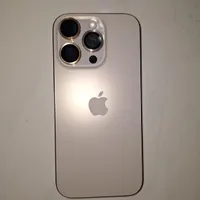 اپل iPhone 16 Pro با حافظهٔ ۲۵۶ گیگابایت