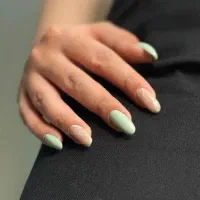 کاشت و ترمیم ناخن با قیمت منصفانه