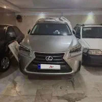 لکسوس nx300