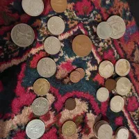 یکجا  سکه  مختلف|کلکسیون سکه، تمبر، اسکناس|میانه, |دیوار