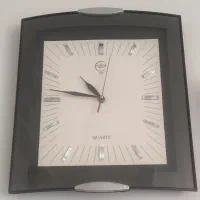 ساعت دیواری