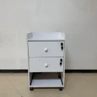 میز ناخن/تخت مژه/سر شور /کمد/ایینه|آرایشگاه و سالنهای زیبایی|تهران, زعفرانیه|دیوار