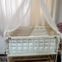 تخت گهواره کنار مادر + روروئک|تخت و صندلی بچه|همدان, |دیوار