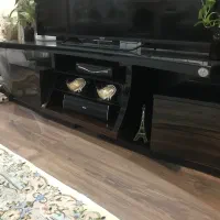 میز تلوزیون در حد نوع سه تیکه