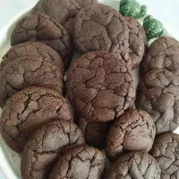 پیاز داغ سبزی پاک شده و انواع دلمه و سبزی