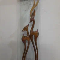 مجسمه چوبی