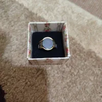 انگشتر طلایی