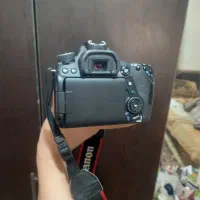 دوربین ۸۰d با لنز و کیف دوربین نو|دوربین عکاسی و فیلم‌برداری|ری, فیروزآباد|دیوار