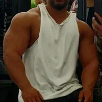 مربی بدنسازی با بیش از 5 سال سابقه حرفه ای