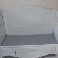 تخت کودک با بست جلوی تخت