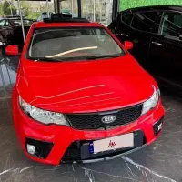 سراتو کوپه ۲۰۱۳ قرمز بدون رنگ
