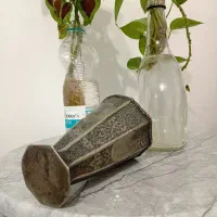 گلدان نقره قلمکاری .دوران قاجاری|کلکسیون اشیاء عتیقه|مهاباد (آذربایجان غربی), |دیوار