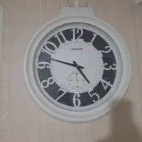 ساعت دیواری