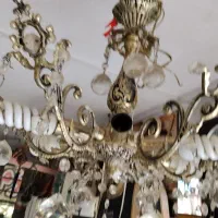 لوستر برنجی متوسط با لامپ وکریستالهاش