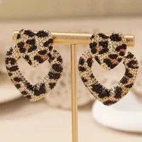 گوشواره قلبی پلنگی