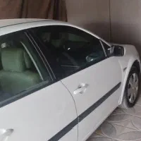 رنو مگان 1600