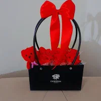 باکس و فلاور بگ فقط ۳۰۰هزار بهترین هدیه یلدا|گل مصنوعی|ایلام, |دیوار