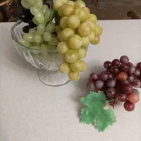 انگور با ظرفش