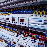 برقکار صنعتی و برقکار ساختمان شبانه روزی