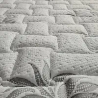 جذب همکار خانم یا آقا آشنا با خیاطی