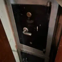 گاو صندوق ۲طبقه|ابزارآلات|تهران, فلسطین (میدان انقلاب)|دیوار