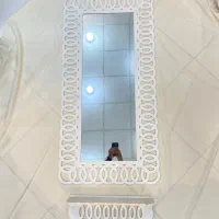 شلف نظم‌دهنده دیواری مدل توپی همراه آینه قدی