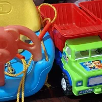 اسباب بازی کامیون و تاب