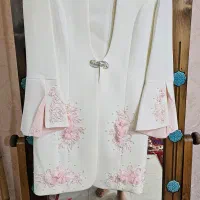 کت وشلوار سایز ۴۰ به ۳۸هم میخوره