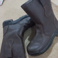 کفش بهشتیان ۴۳