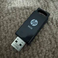 فلش ۶۴ گیگ اچ پی درحد نو و سالم